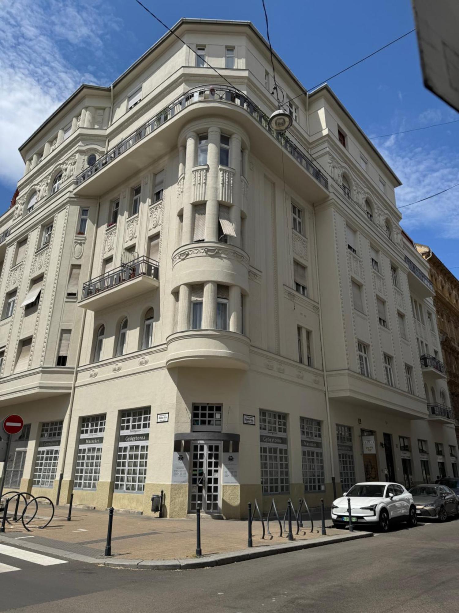 Hestia Apartment Budapeste Exterior foto